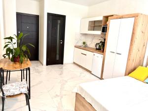 OSapart hotel in a complex Semycvit 3