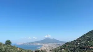 Miravesuvio - بيمونت