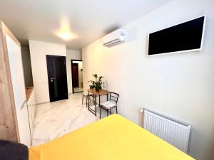 OSapart hotel in a complex Semycvit 2