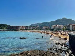 DÍAS DE ENSUEÑO EN CASTRO URDIALES - Brazomar