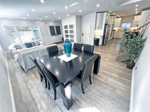 Luxe Home Near Limeridge - Sleeps 11 - Pool