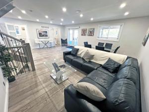 Luxe Home Near Limeridge - Sleeps 11 - Pool