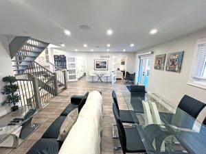 Luxe Home Near Limeridge - Sleeps 11 - Pool