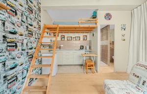 Les Portes Du Palais