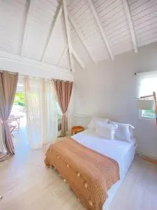 The Happy Place - Colombier