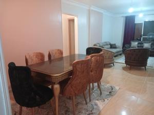 كمبوند سيتي تاورز البوشي