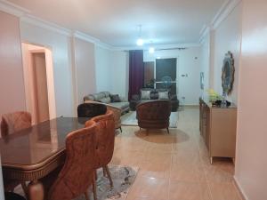 كمبوند سيتي تاورز البوشي