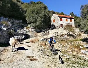 Rifugio Acquaviva - 伊特里