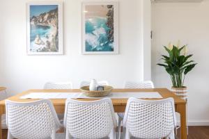 Coastal Charm - 67 Burrill Street