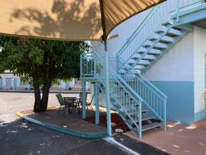 Central Point Motel