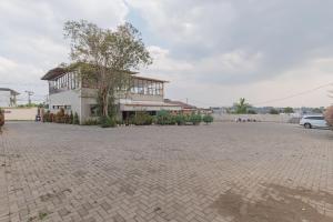 RedDoorz near Universitas Advent Indonesia