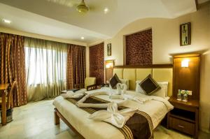 Jaipur Hotel Golden Manor By BrandMyHotel-City Center Bani Park Jaipur
