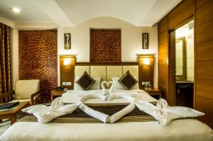 Jaipur Hotel Golden Manor By BrandMyHotel-City Center Bani Park Jaipur