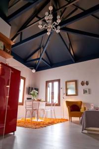 #SimpliCity Modern Design Studio