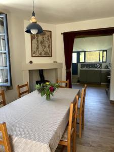 Maisons de vacances Chez Juliette - Maison et jardin - bord de Loire a Saumur : photos des chambres