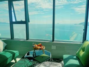 Suite Có Giường Cỡ Queen Và Bồn Tắm Spa (Queen Suite with Spa Bath)