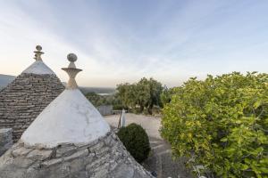 Villa with Garden View