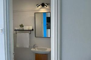 Le pied dans leau de La Marsa