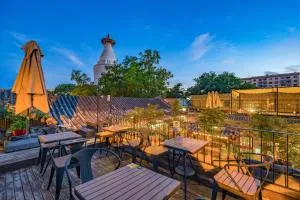 北京悦明元星空白塔景观四合院民宿 - Wu-lu-tien