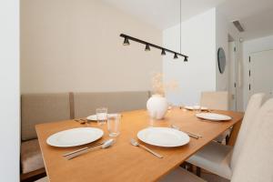 Holiday Home next to the beach, with private terrace, BBQ and incredible sea-view solarium