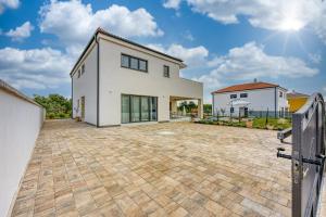 Villa Klementina with Pool and Whirlpool