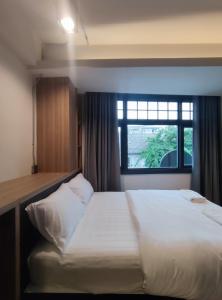 N5 Ratchawong Hostel