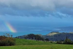 Ocean-view Hilltop Retreat