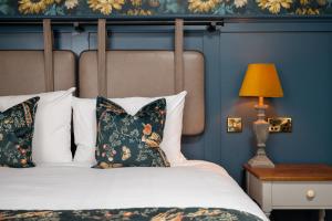 Double Room - Disability Access room in The Ethorpe Hotel by Greene King Inns