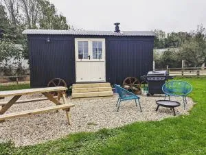 Hexhamshire Shepherd Hut - Newbrough