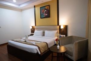 Hyphen Premier-Business Hotel