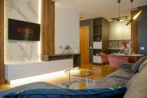 Supernova Royal Residence