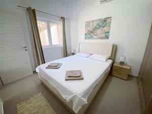 APARTMENT SOPHIA. Sea-view luxe apartment with terrace and pool!