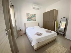 APARTMENT SOPHIA. Sea-view luxe apartment with terrace and pool!