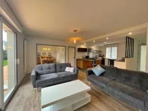 La Libellule, Maison de 3 chambres, proche du centre ville et à 8 min des plages - Gestel