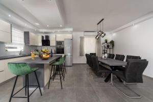 Modern villa Danica with pool in Zadar