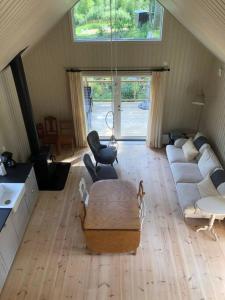 Agundaborg Lake Cottage