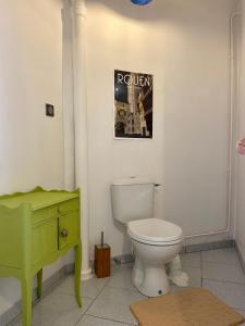 Sejours chez l'habitant Maison Voltaire : Chambre Triple