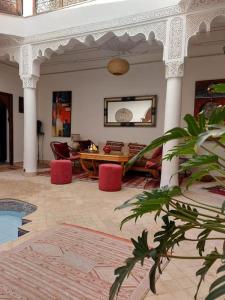 Riad Sophora - Peaceful Heaven in Marrakech