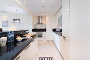 Lovely Lake View - Two Bedroom - JLT