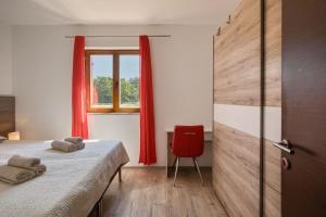 Activity villa Gita with pool and grill in Tinjan