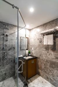 Phòng Giường Đôi Có Ban Công (Double Room with Balcony)