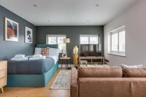 Apt , city centre, up to 5 guests, free pkg , Perfect for long stays - 弗吉尼亚沃特