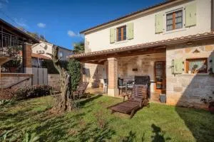 Rustic villa Banko with grill in Tinjan - Brečevići