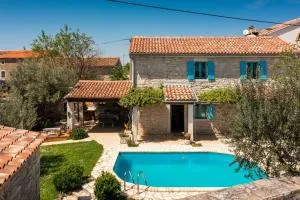 Rustic villa Janko with pool in Sveti Lovrec - Vošteni