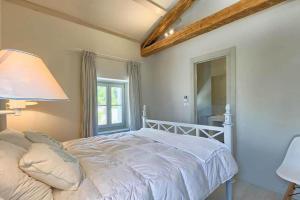 Family villa Charlotta with pool in Visnjan