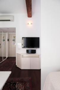 ComeCasa Flowery Terraced Apartment