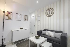 Charming Plaza del Dos de Mayo