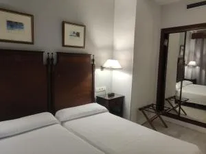 Hotel Iberia Plaza América - Aldea Moret