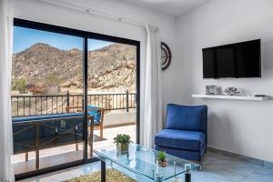 Morgan Residences 607A