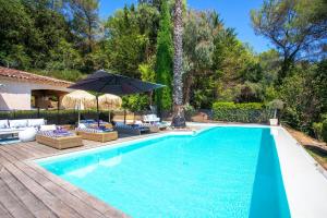 Villas VILLA DES PARFUMS VI4382 By RIVIERA HOLIDAY HOMES : photos des chambres